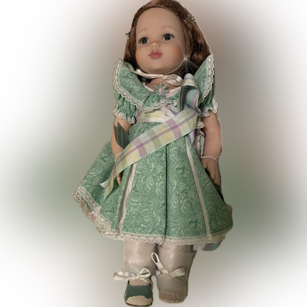 Life of Faith Doll Kathleen McKenzie in box - Picture 3 of 10